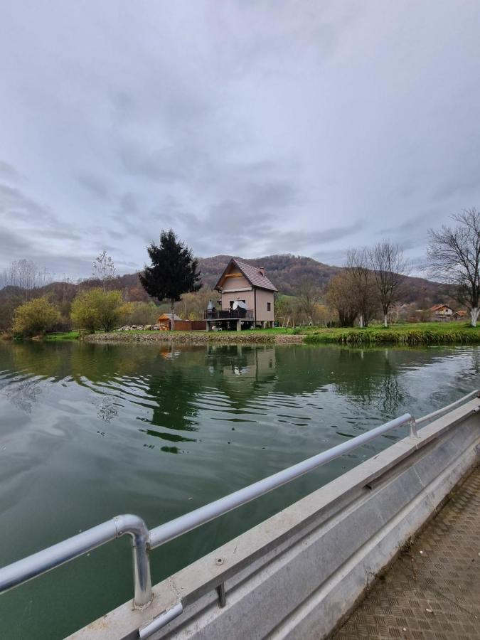 Vikendica Mihic Βίλα Ζβόρνικ Εξωτερικό φωτογραφία